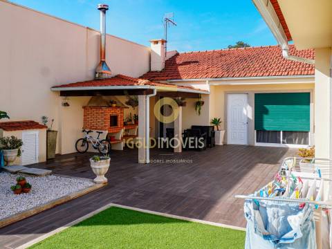 Moradia em Banda T3 Venda em Sobrado e Bairros,Castelo de Paiva