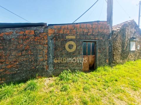 Moradia para Restaurar T2 Venda em Oliveira de Azeméis, Santiago de Riba-Ul, Ul, Macinhata da Seixa e Madail,Oliveira de Azeméis