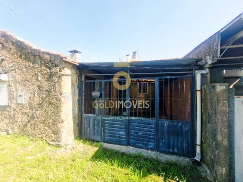 Moradia para Restaurar T2 Venda em Oliveira de Azeméis, Santiago de Riba-Ul, Ul, Macinhata da Seixa e Madail,Oliveira de Azeméis