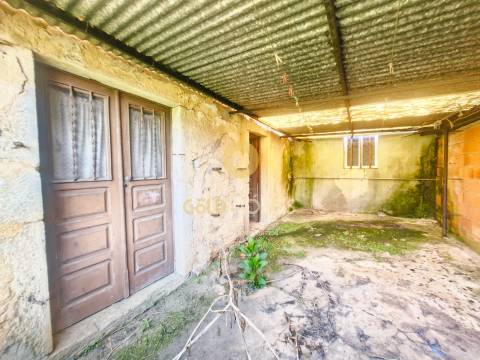 Moradia para Restaurar T2 Venda em Oliveira de Azeméis, Santiago de Riba-Ul, Ul, Macinhata da Seixa e Madail,Oliveira de Azeméis