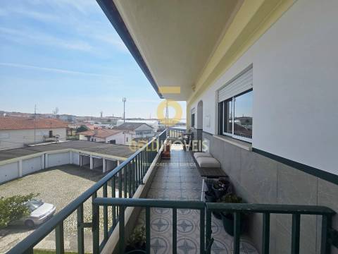 Apartamento T2 Venda em Marinha Grande,Marinha Grande