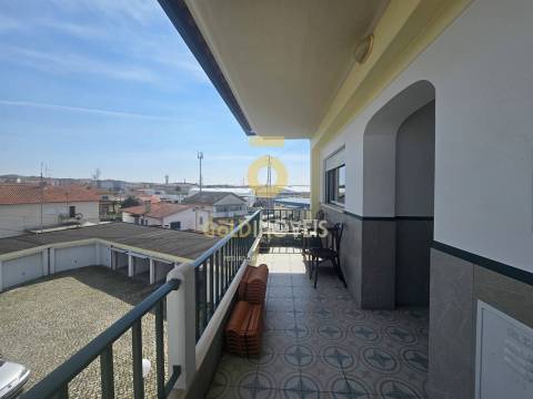 Apartamento T2 Venda em Marinha Grande,Marinha Grande