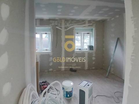 Moradia para Restaurar T4 Venda em Frazão Arreigada,Paços de Ferreira