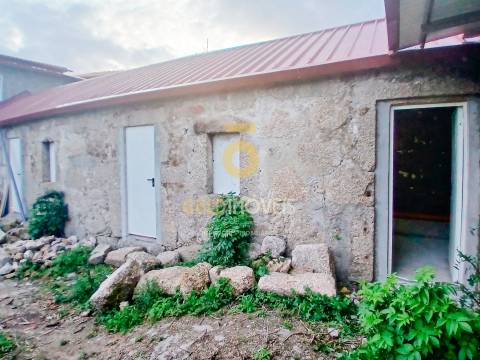 Moradia para Restaurar T4 Venda em Frazão Arreigada,Paços de Ferreira