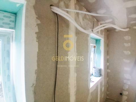 Moradia para Restaurar T4 Venda em Frazão Arreigada,Paços de Ferreira