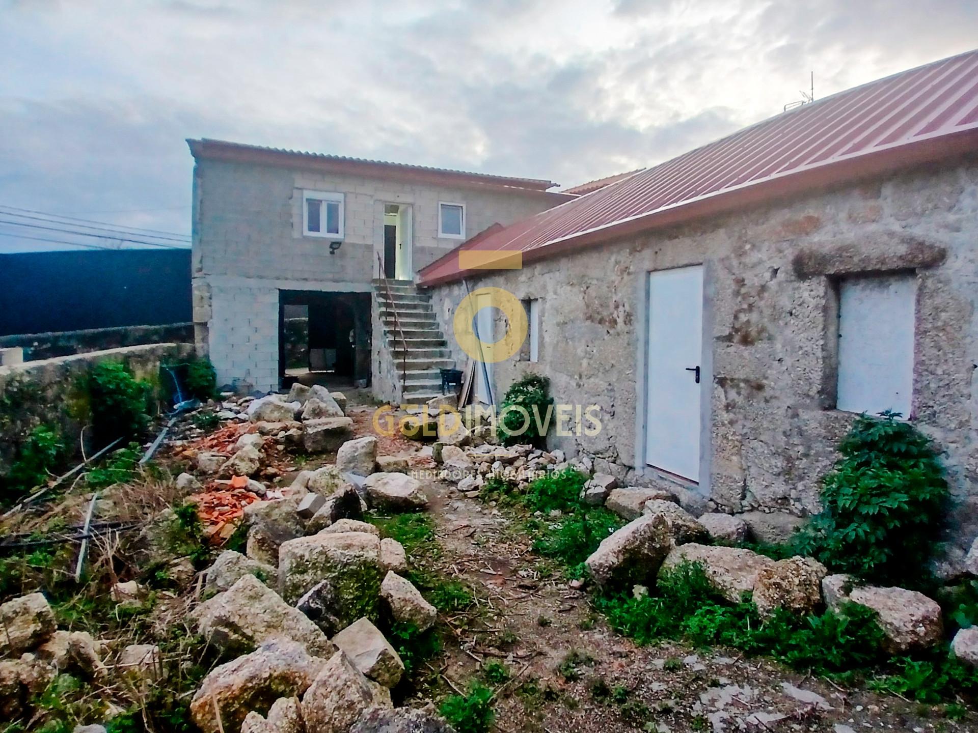 Moradia para Restaurar T4 Venda em Frazão Arreigada,Paços de Ferreira