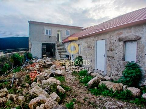 Moradia para Restaurar T4 Venda em Frazão Arreigada,Paços de Ferreira