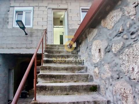 Moradia para Restaurar T4 Venda em Frazão Arreigada,Paços de Ferreira
