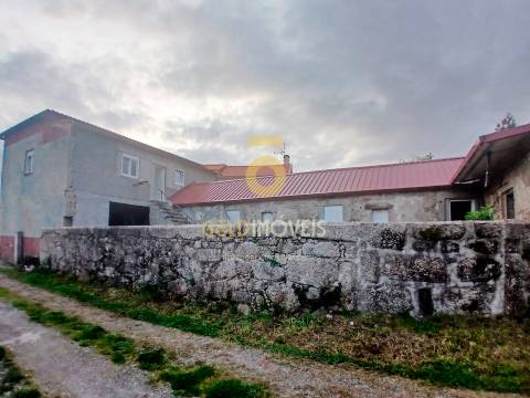 Moradia para Restaurar T4 Venda em Frazão Arreigada,Paços de Ferreira