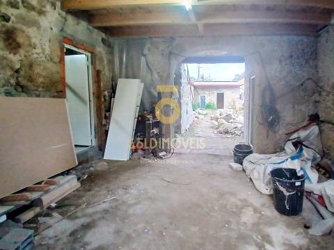 Moradia para Restaurar T4 Venda em Frazão Arreigada,Paços de Ferreira