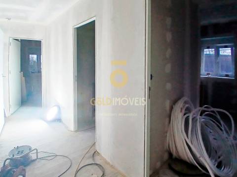 Moradia para Restaurar T4 Venda em Frazão Arreigada,Paços de Ferreira