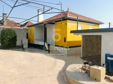 Moradia Isolada T3 Venda em Nogueira do Cravo e Pindelo,Oliveira de Azeméis