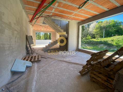 Moradia Geminada T2+2 Venda em Galegos,Penafiel