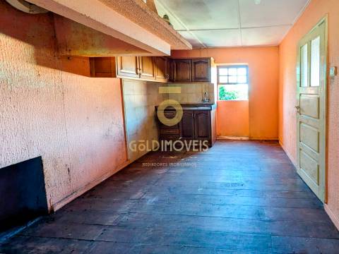 Moradia para Restaurar T2 Venda em Raiva, Pedorido e Paraíso,Castelo de Paiva