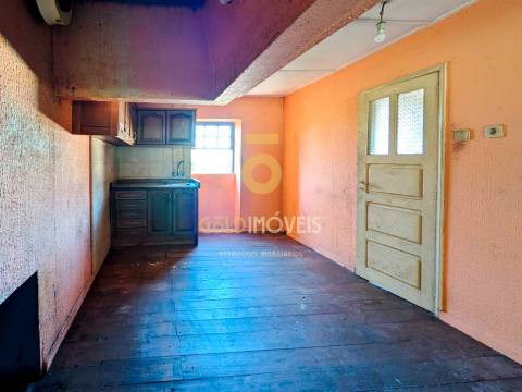 Moradia para Restaurar T2 Venda em Raiva, Pedorido e Paraíso,Castelo de Paiva