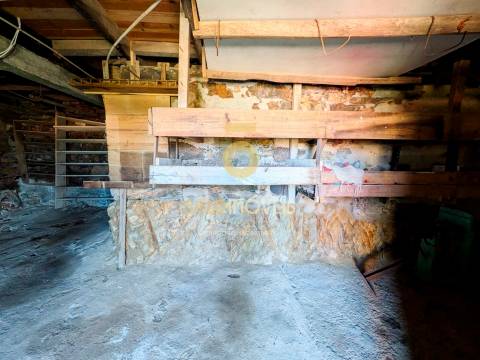 Moradia para Restaurar T2 Venda em Raiva, Pedorido e Paraíso,Castelo de Paiva