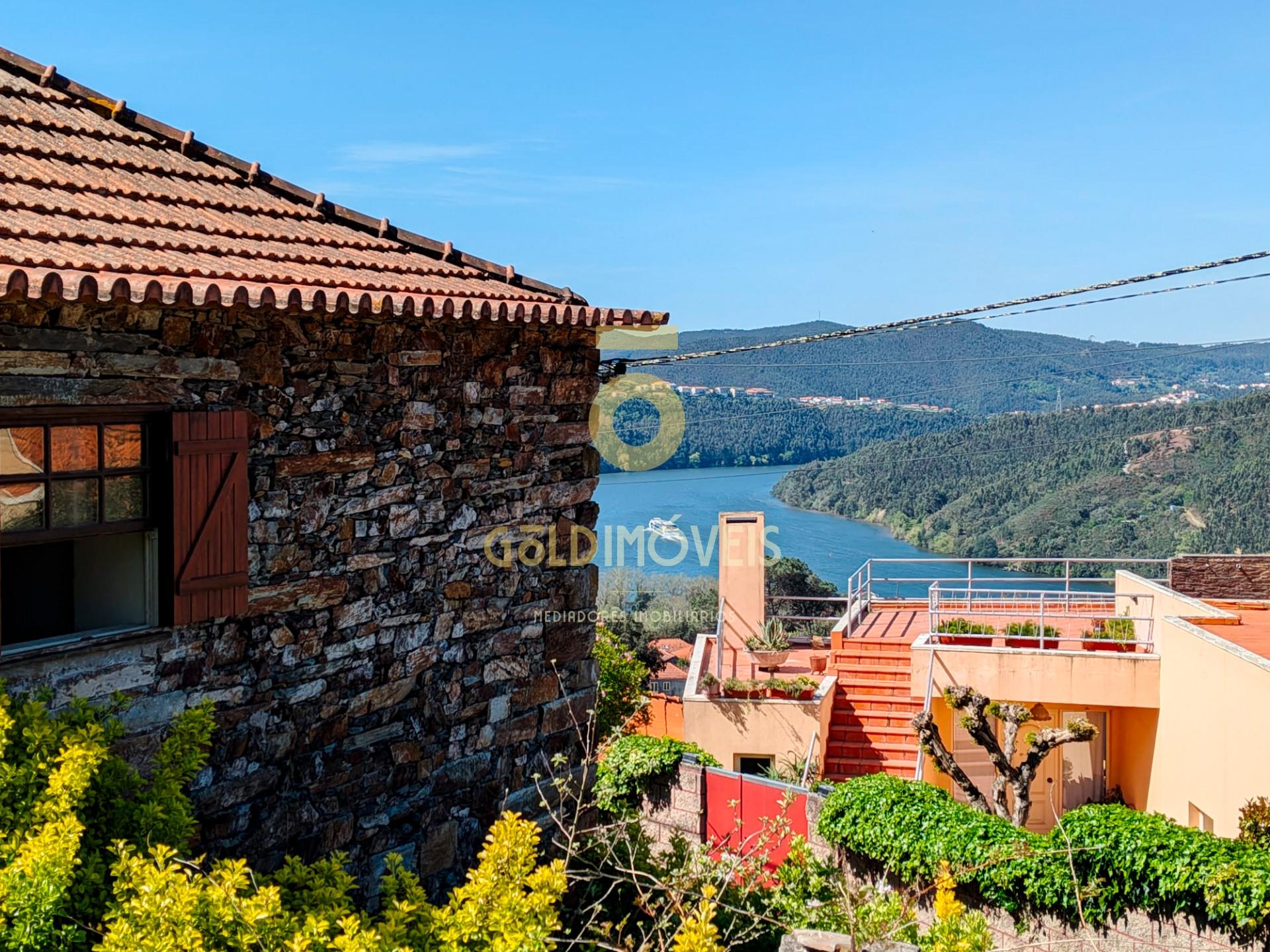 Moradia para Restaurar T2 Venda em Raiva, Pedorido e Paraíso,Castelo de Paiva