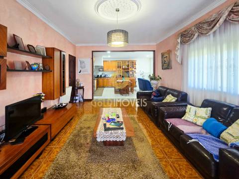 Moradia Isolada T3 Venda em Lourosa,Santa Maria da Feira