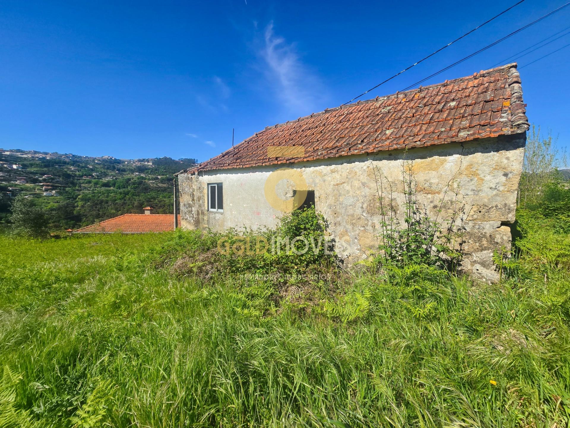 Moradia Rústica T2 Venda em Espadanedo,Cinfães
