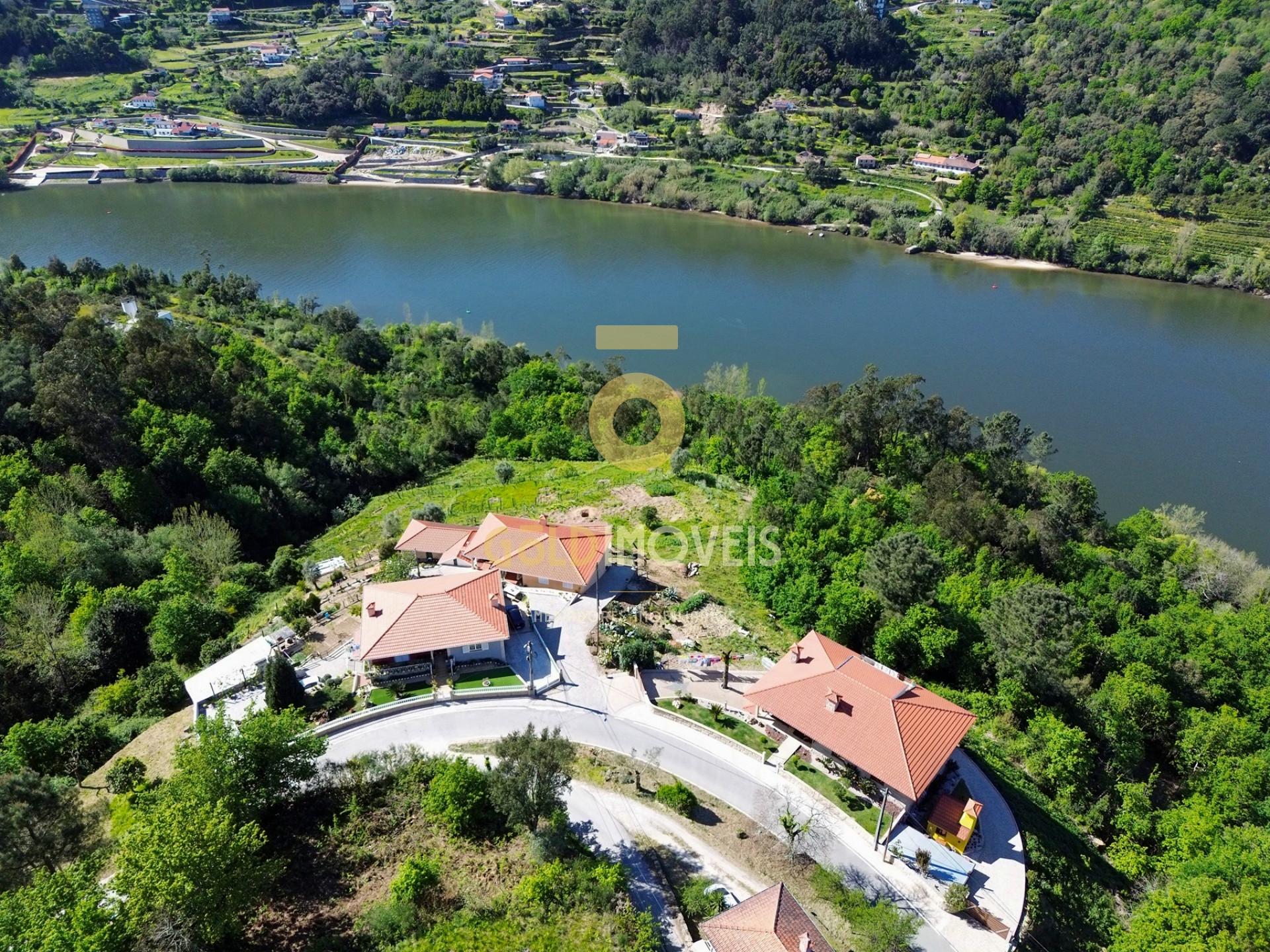 Moradia Rústica T2 Venda em Espadanedo,Cinfães