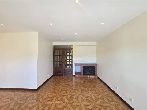 Apartamento T3 Venda em Santa Maria de Lamas,Santa Maria da Feira
