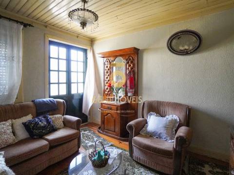 Moradia para Restaurar T2 Venda em Souselo,Cinfães