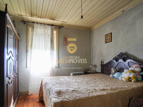Moradia para Restaurar T2 Venda em Souselo,Cinfães