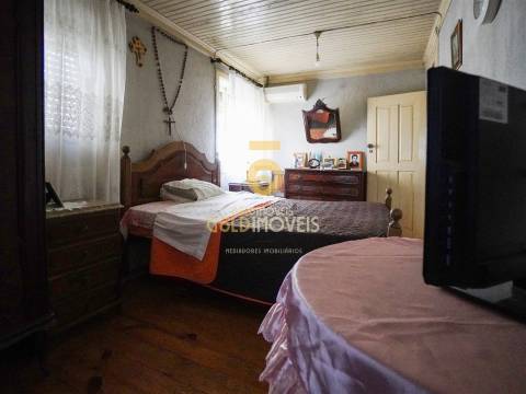 Moradia para Restaurar T2 Venda em Souselo,Cinfães