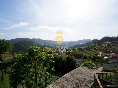 Moradia para Restaurar T2 Venda em Souselo,Cinfães