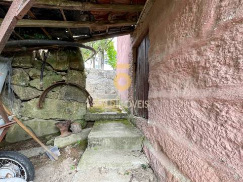 Moradia para Restaurar T2 Venda em Sobrado e Bairros,Castelo de Paiva