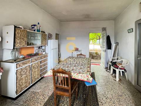 Moradia para Restaurar T2 Venda em Sobrado e Bairros,Castelo de Paiva