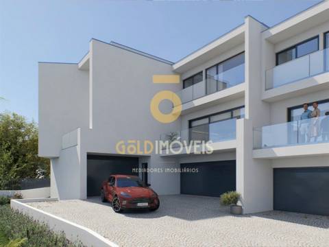 Moradia em Banda T3 Venda em Gondomar (São Cosme), Valbom e Jovim,Gondomar