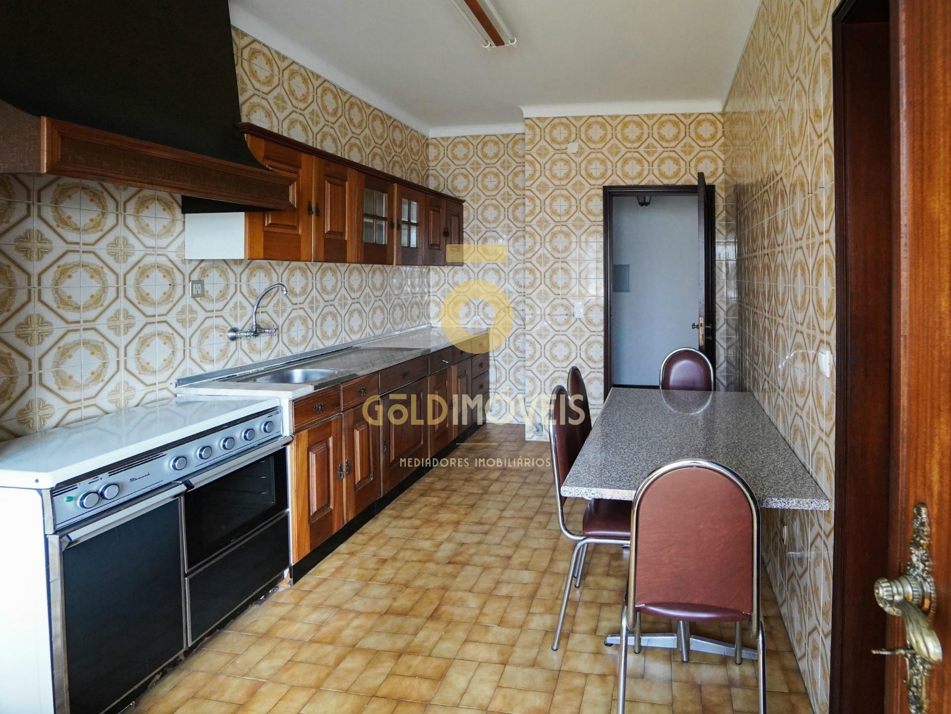 Apartamento T3 Venda em Oliveira de Azeméis, Santiago de Riba-Ul, Ul, Macinhata da Seixa e Madail,Oliveira de Azeméis