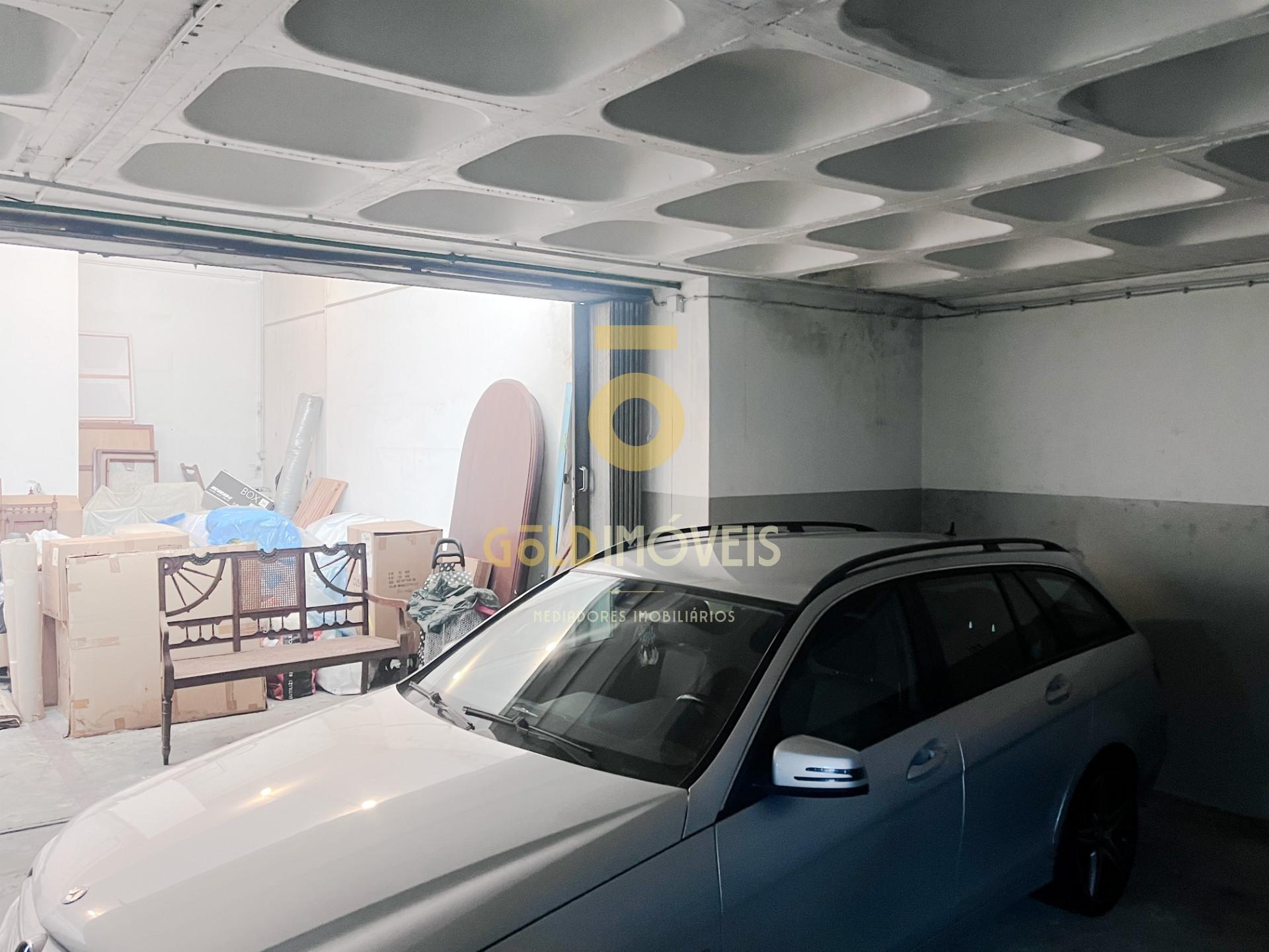 Garagem  Venda em Lordelo do Ouro e Massarelos,Porto