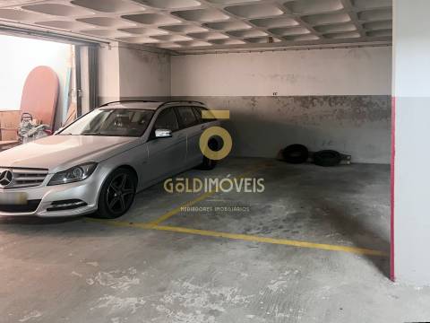 Garagem  Venda em Lordelo do Ouro e Massarelos,Porto
