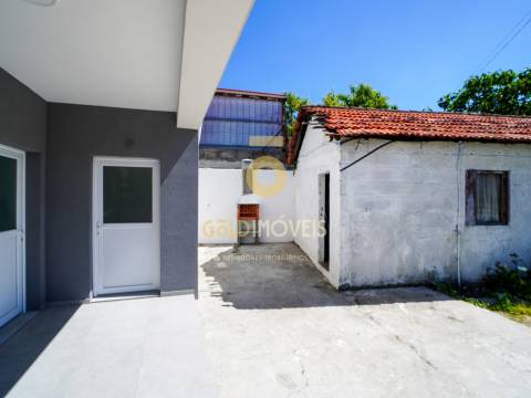 Moradia T3 Venda em Cernadelo e Lousada (São Miguel e Santa Margarida),Lousada