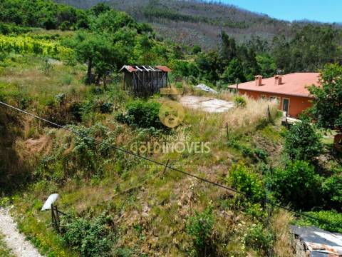 Moradia Devoluta T2 Venda em Real,Castelo de Paiva