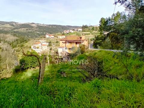 Moradia T3 Venda em Santa Maria de Sardoura,Castelo de Paiva