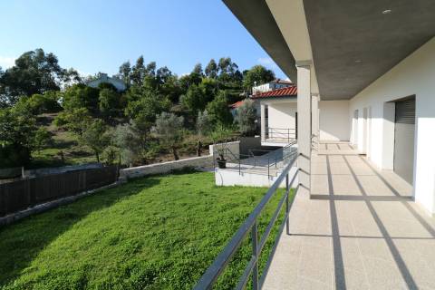 Moradia Isolada T4 Venda em Monsul,Póvoa de Lanhoso