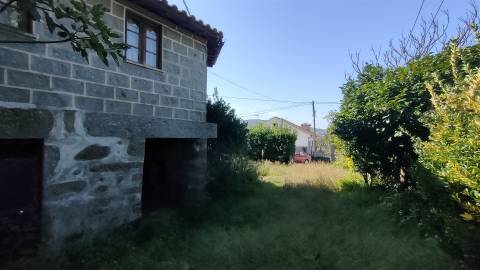 Moradia Rústica T3 Venda em Monsul,Póvoa de Lanhoso