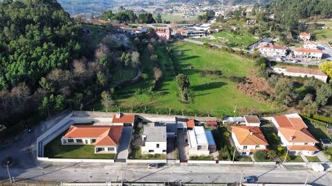 Moradia Isolada T5 Venda em Lanhoso,Póvoa de Lanhoso