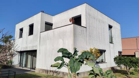 Moradia Isolada T5 Venda em Lanhoso,Póvoa de Lanhoso