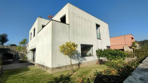 Moradia Isolada T5 Venda em Lanhoso,Póvoa de Lanhoso
