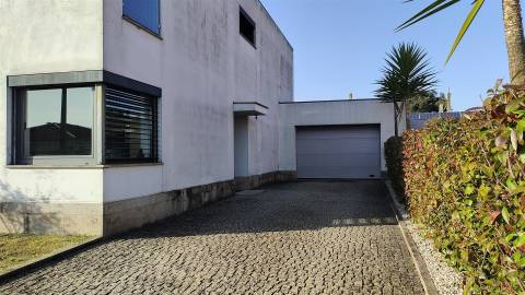 Moradia Isolada T5 Venda em Lanhoso,Póvoa de Lanhoso