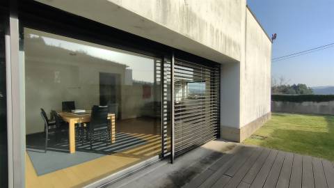 Moradia Isolada T5 Venda em Lanhoso,Póvoa de Lanhoso