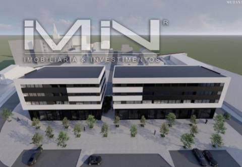 Espaço comercial novo - Zona central de transportes e comercio