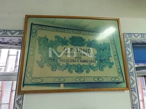 Padaria c/ fabrico e confeitaria  - Centro de Gondomar