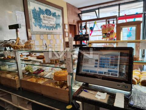 Padaria c/ fabrico e confeitaria  - Centro de Gondomar