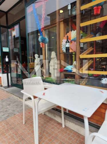 Padaria c/ fabrico e confeitaria  - Centro de Gondomar