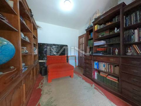 Moradia com Terreno a 10 minutos do Porto - Vistas Rio Douro